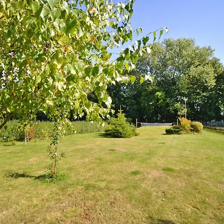 By The Lake, Private Garden, Oswino, Cleaning Included 펜션 *